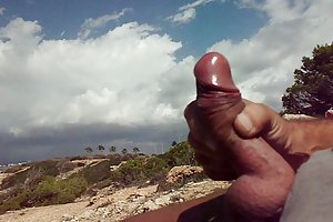Ranh cô ấy có một cái nhìn tốt