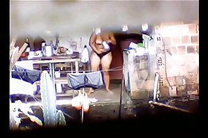 Camera - hai không alto da khu ổ chuột