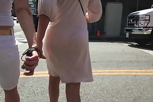 Nhìn xuyên qua áo sexy