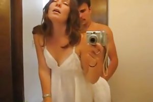 Sexy như địa ngục, trong phòng tắm...