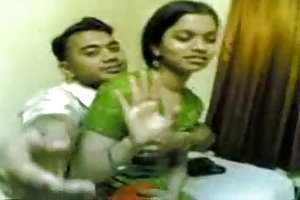 Đàn năm mới nóng video trên
