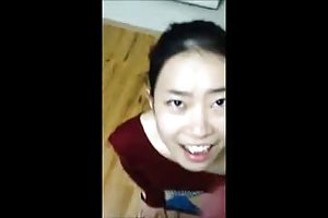 MÔ - trên đầu gối của bạn